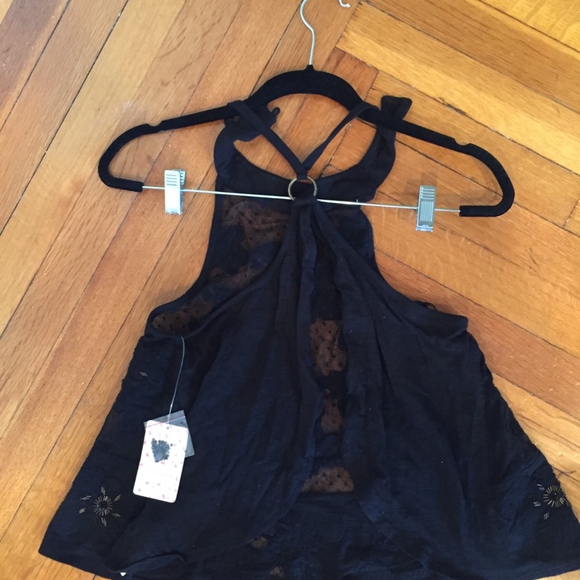 Elegant Black Lace Halter Top - Picture 3 of 4